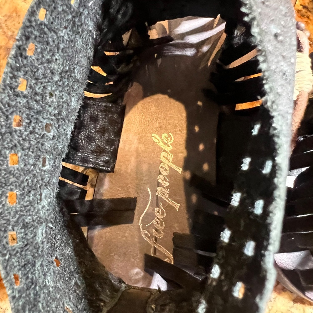 EUC Free People Journey Through Time Black Sandals Size 38/7 -7.5 Womens - Picture 6 of 8
